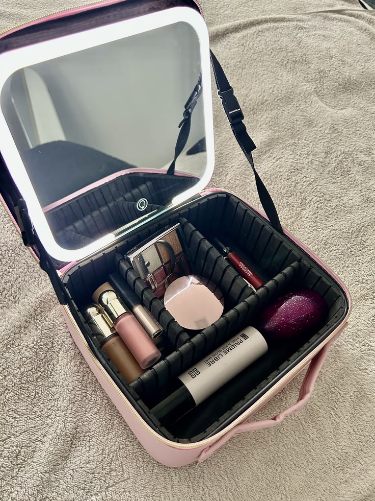 Smart Makeup Bag with LED Mirror حقيبة مكياج ذكية مع مرآة مضيئة